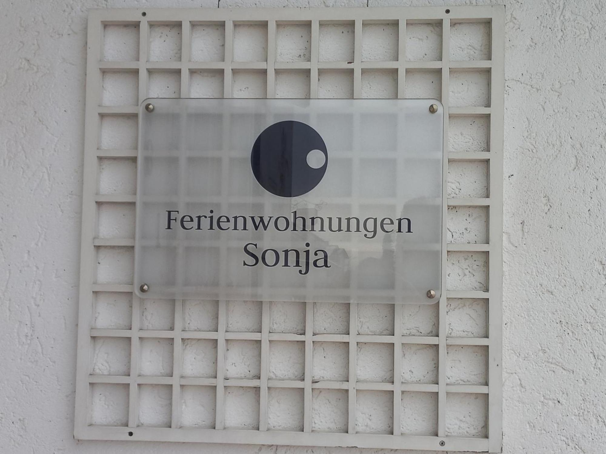 Ferienwohnungen Sonja ベルナウ・アム・キームゼー エクステリア 写真